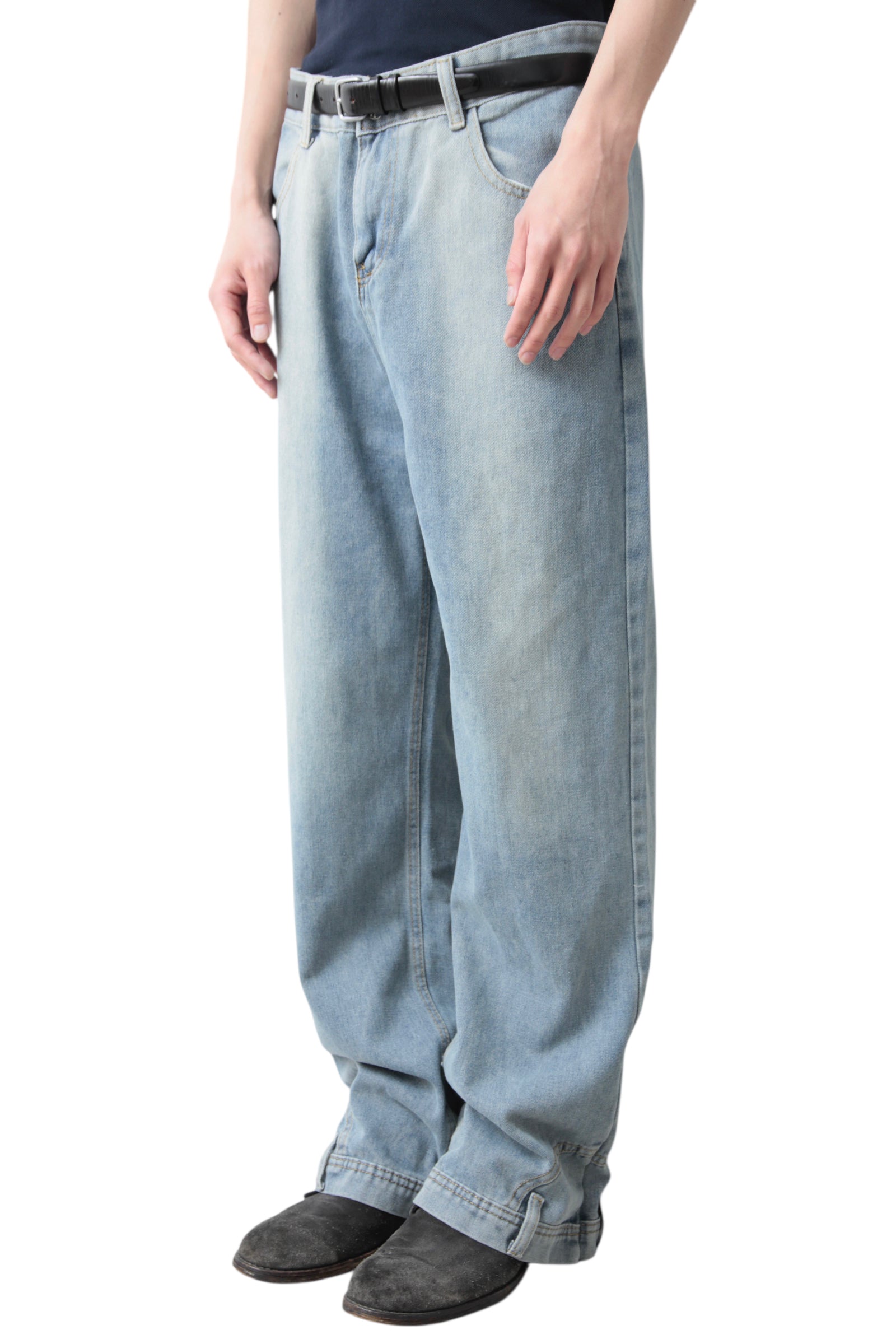 UPSIDE DOWN WIDE DENIM PANTS