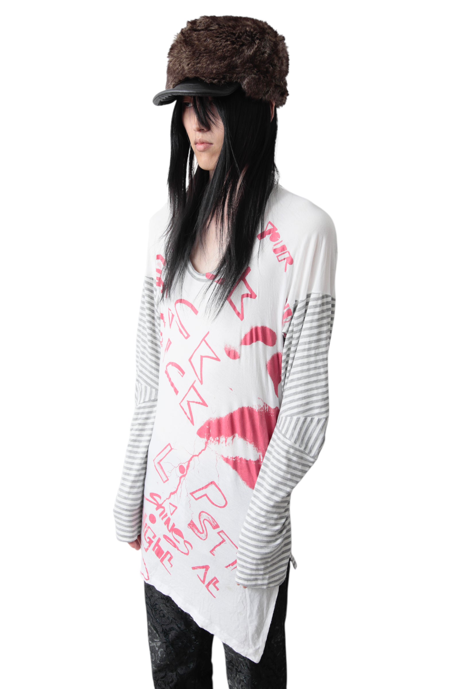 VINTI ANDERWS OVERSIZED GRAFFITI LONG SLEEVE T-SHIRT