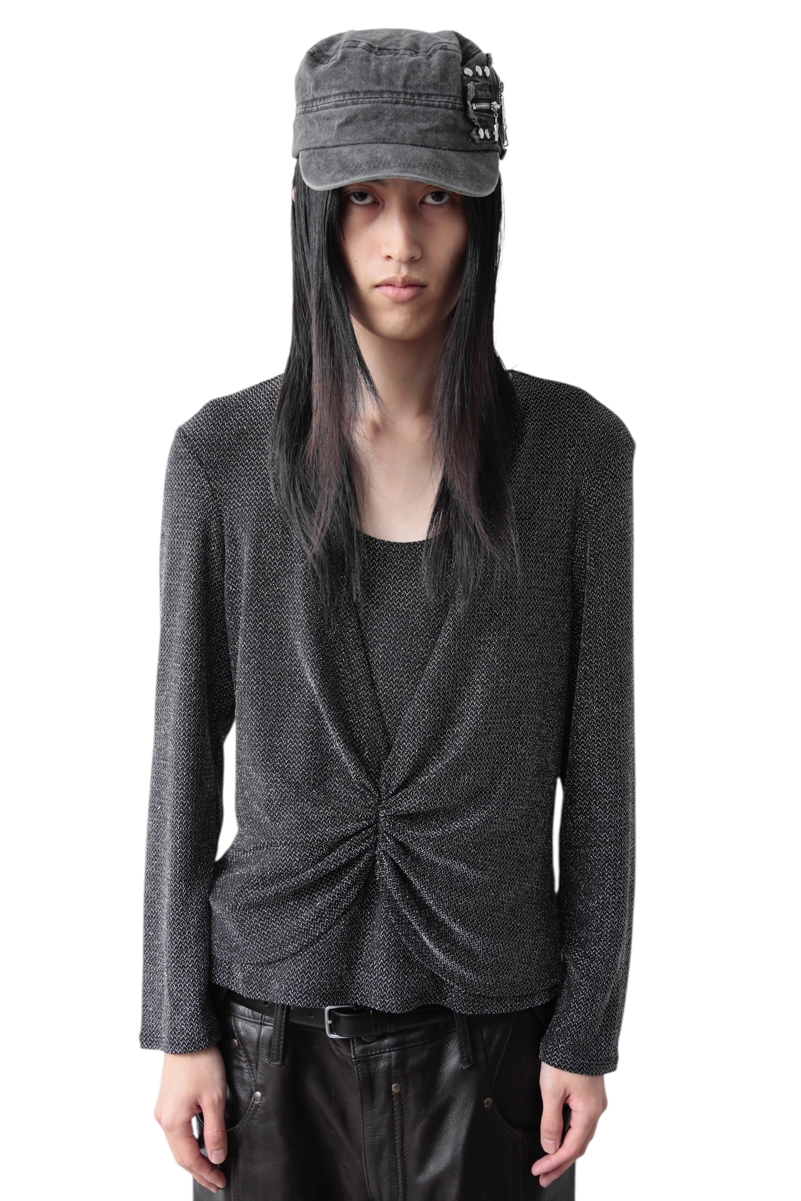 FRONT TWIST GLOSSY SWEATER