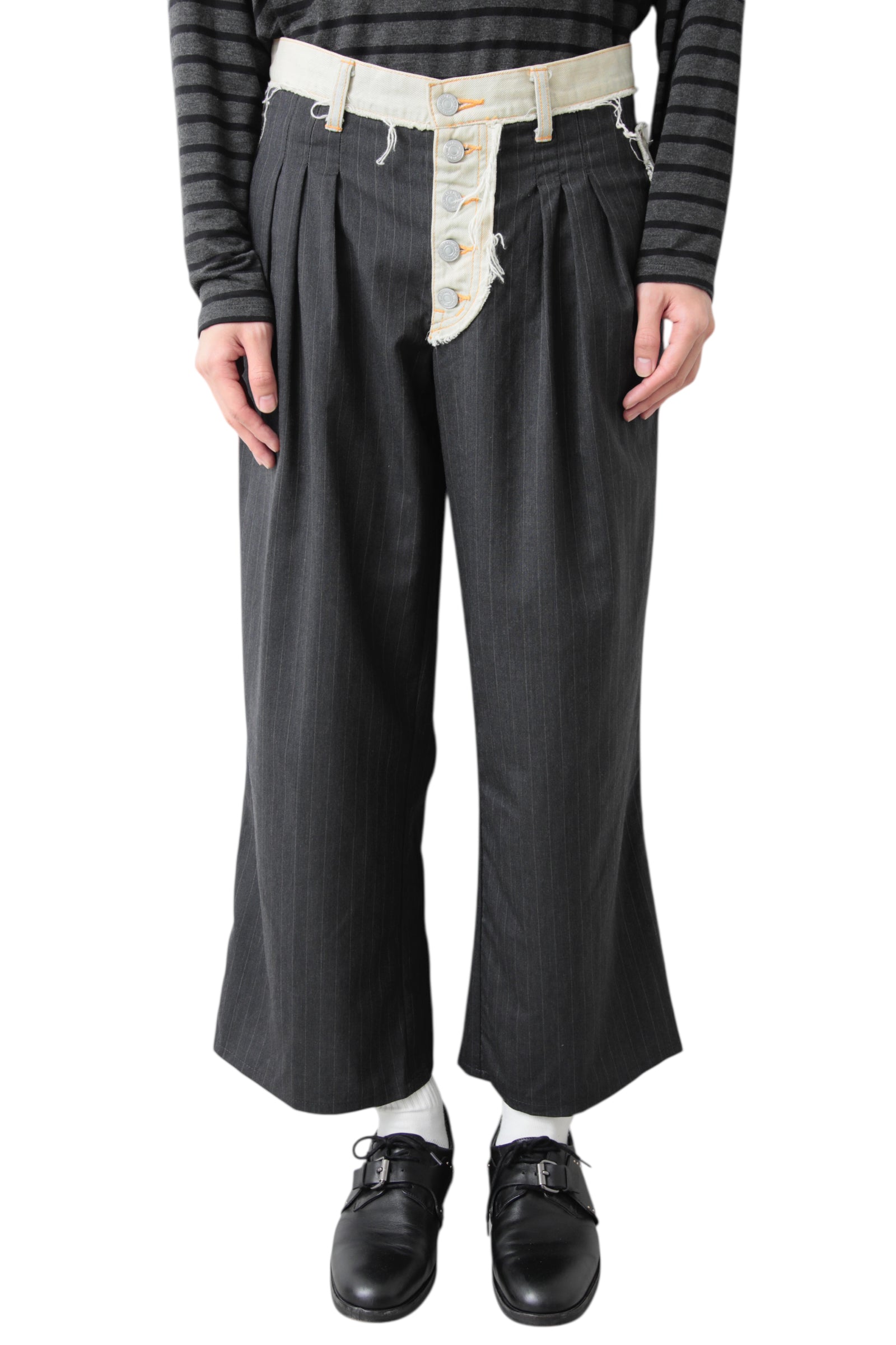 CROPPED DENIM SWITCHING STRIPED SLACKS