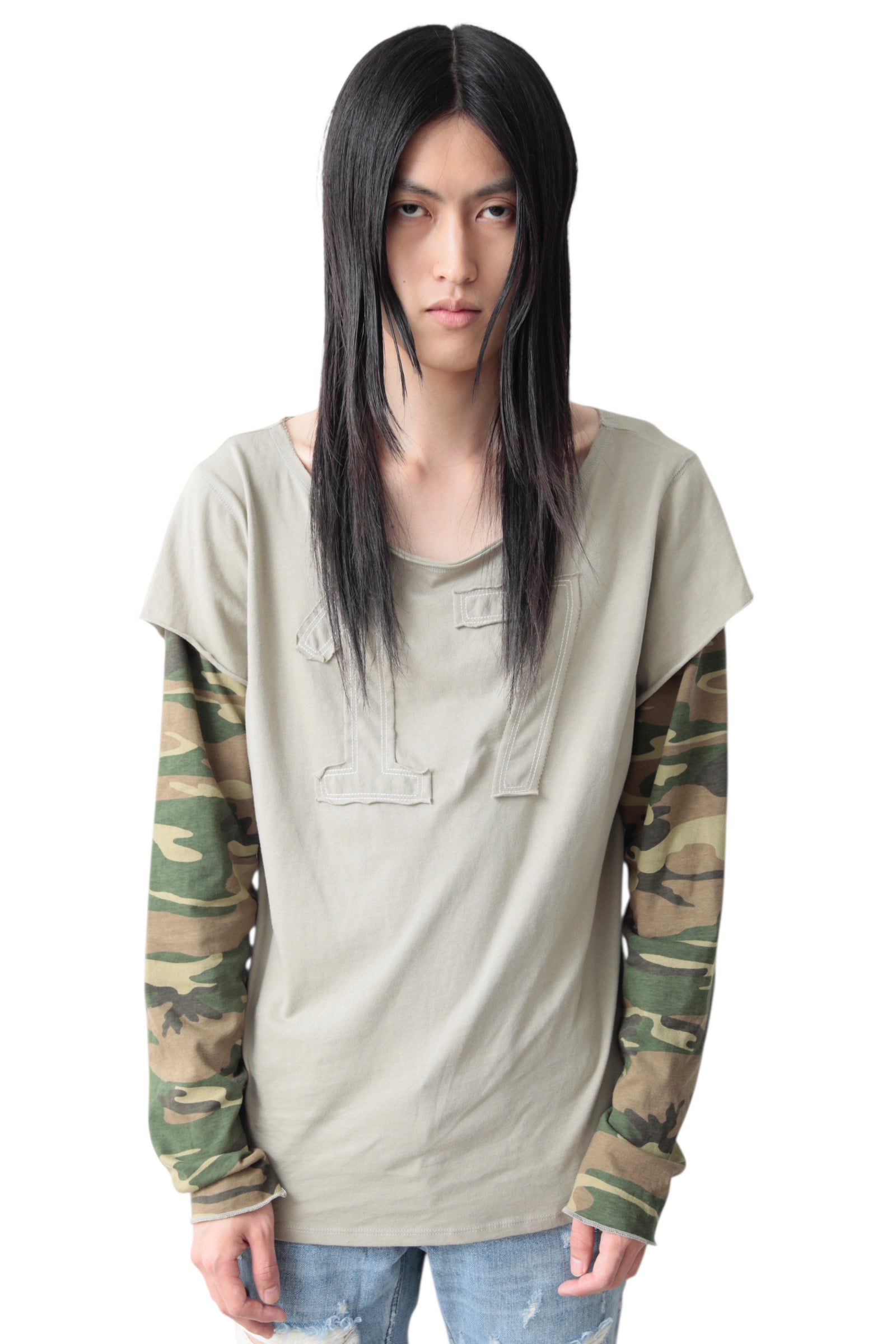 CAMO LONG SLEEVE LAYERED NUMBERING T-SHIRT