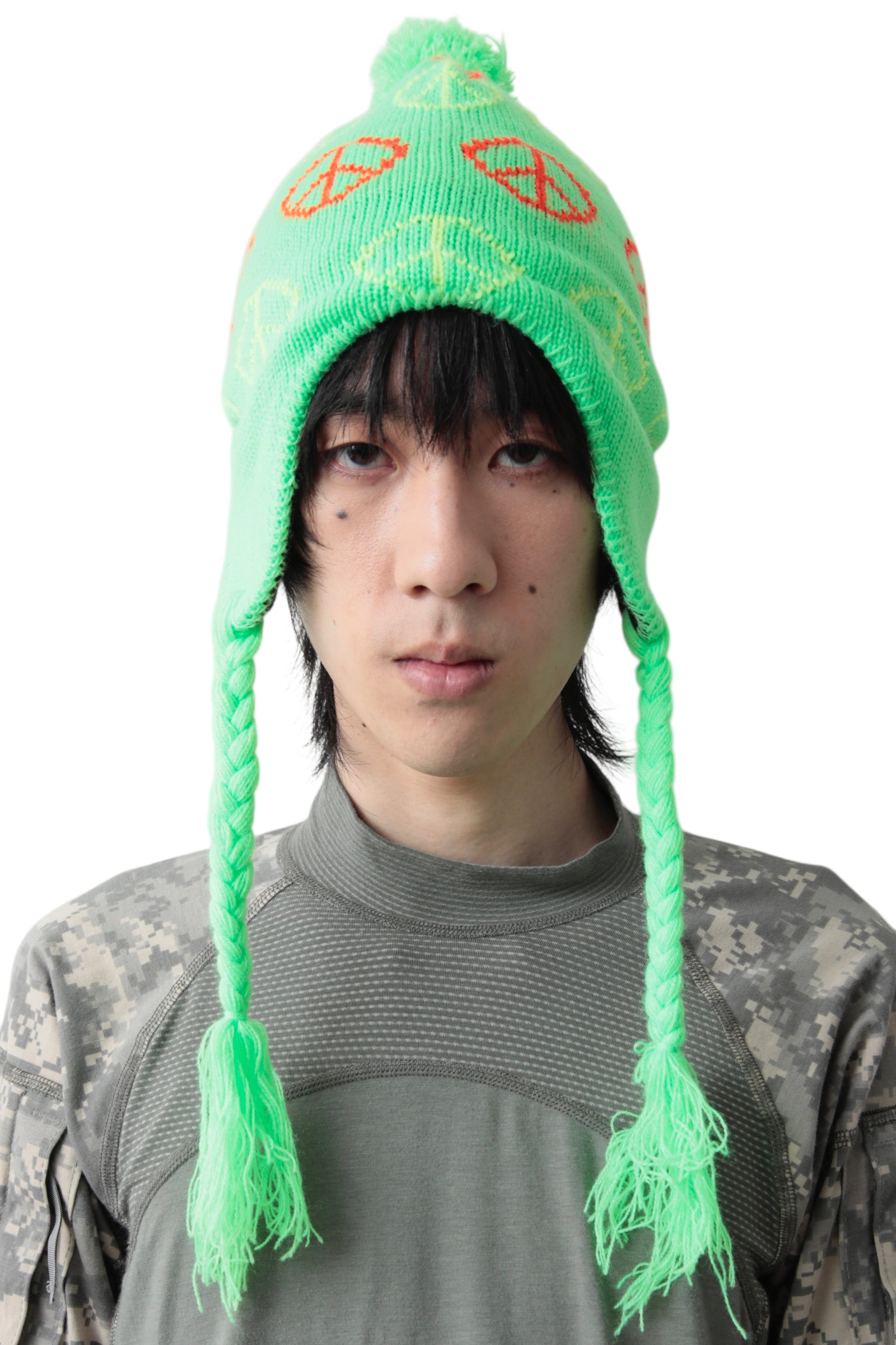 PEACE MARK POM POM EARFLAP BEANIE
