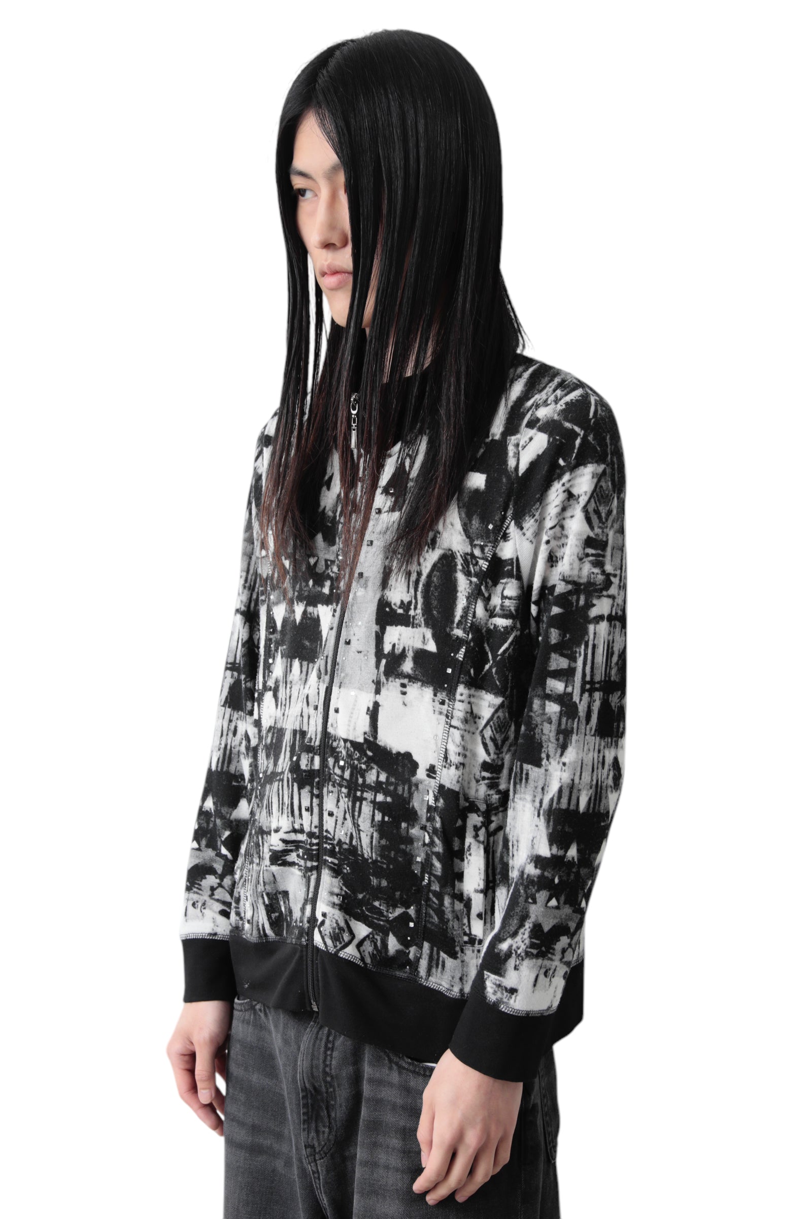 GRAPHIC ZIP UP SWEAT TOP