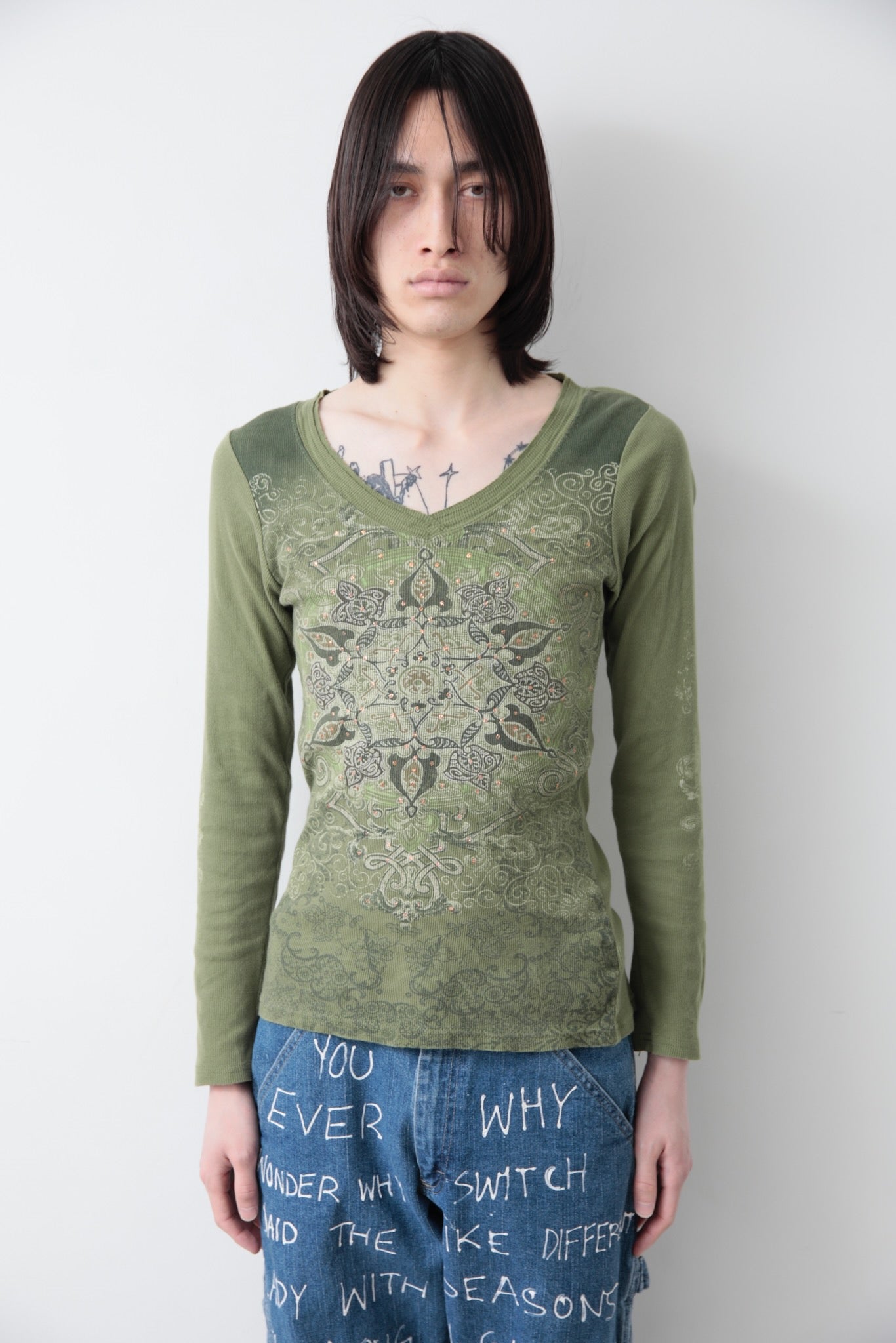 GRAPHIC LONG SLEEVE T-SHIRT