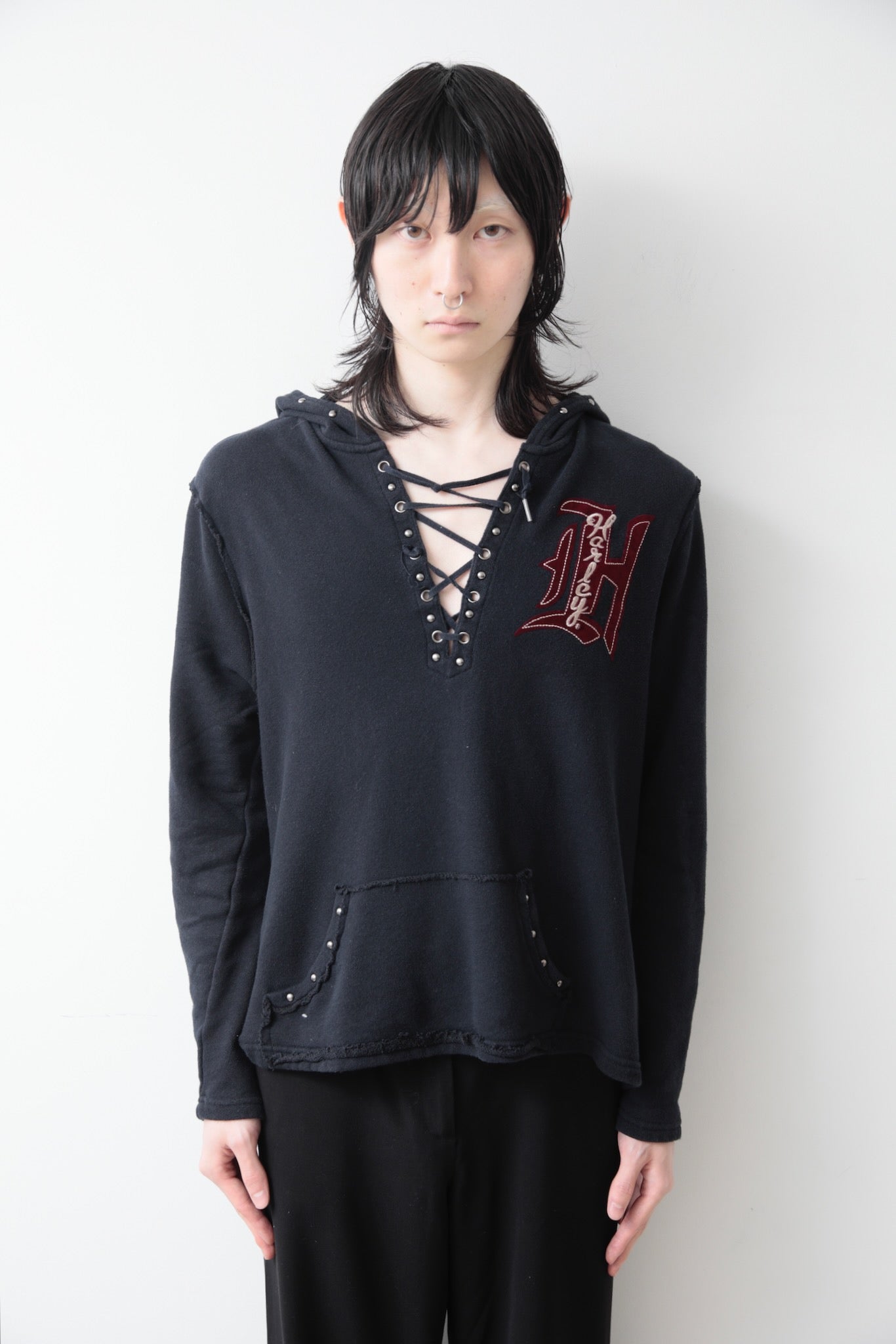 EMBROIDERY LACE UP HOODIE