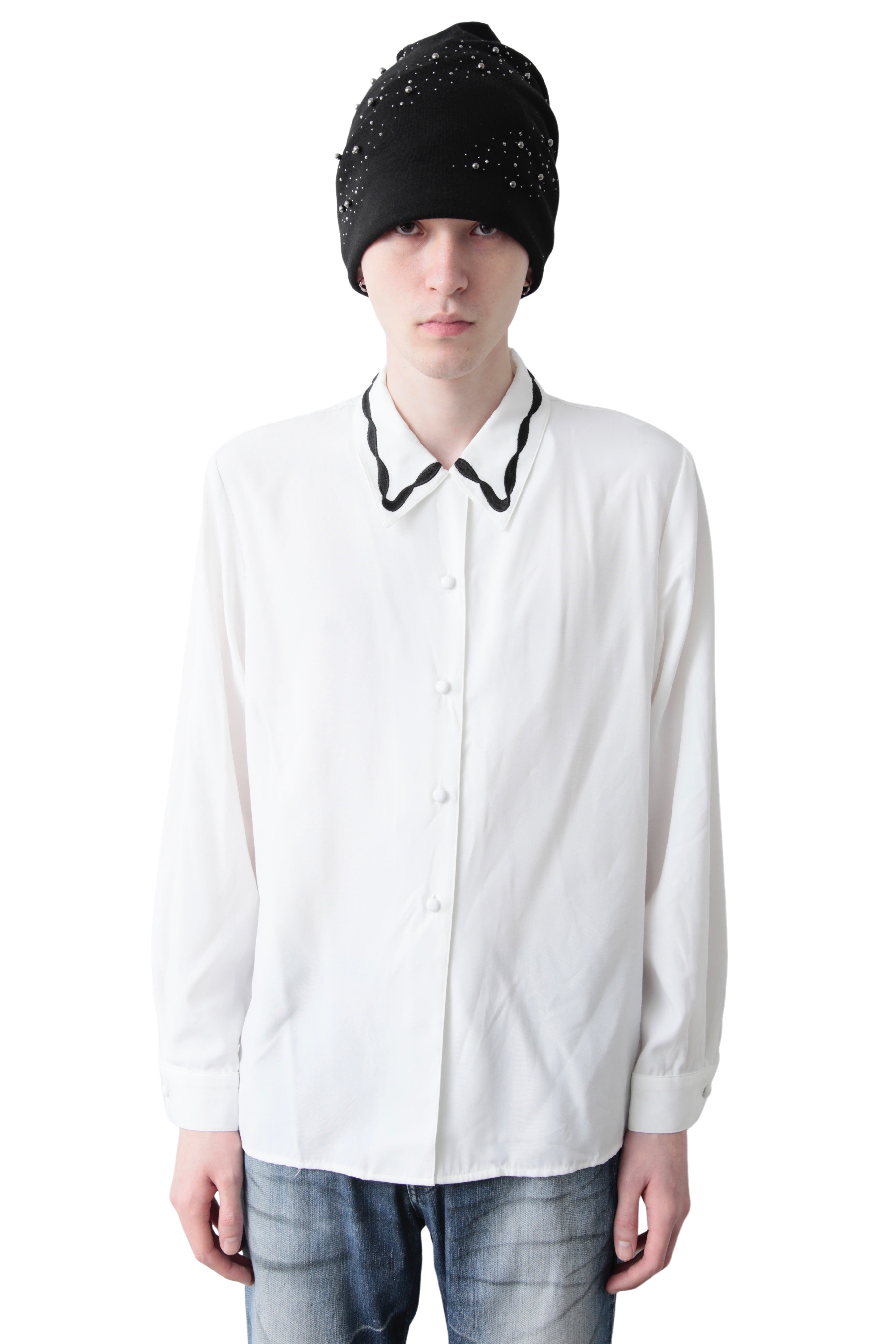 WAVED EMBROIDERY COLLAR SHIRT