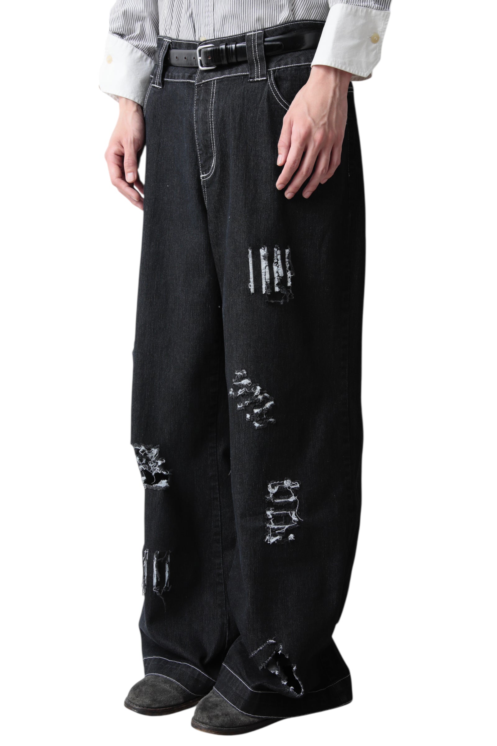 BLACK RIPPED BAGGY DENIM PANTS