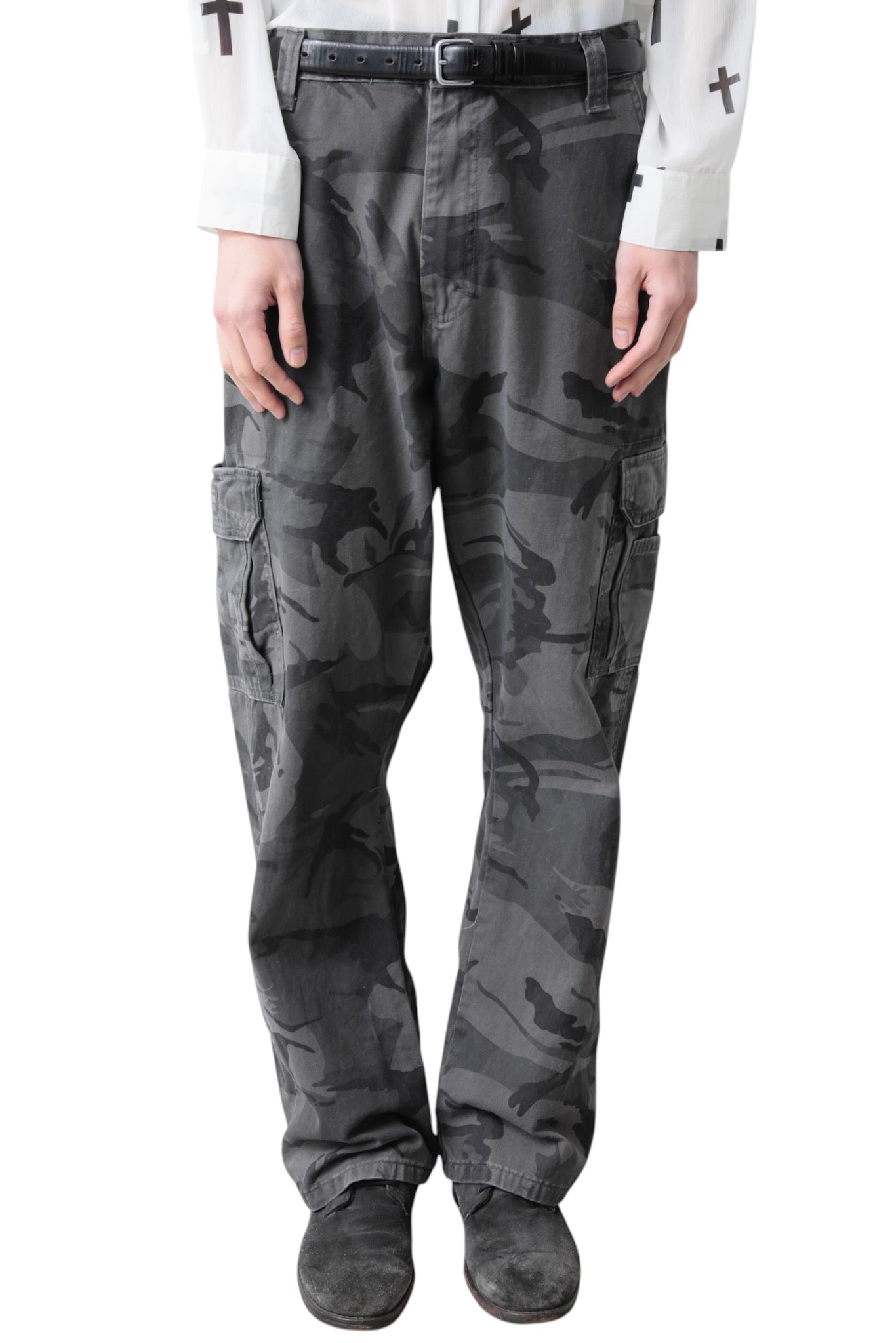 DARK CAMO CARGO PANTS