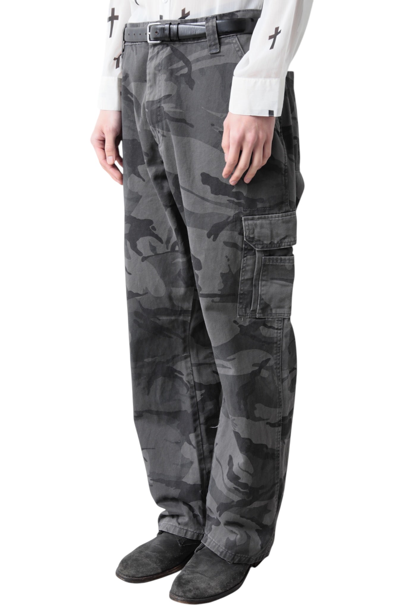 DARK CAMO CARGO PANTS