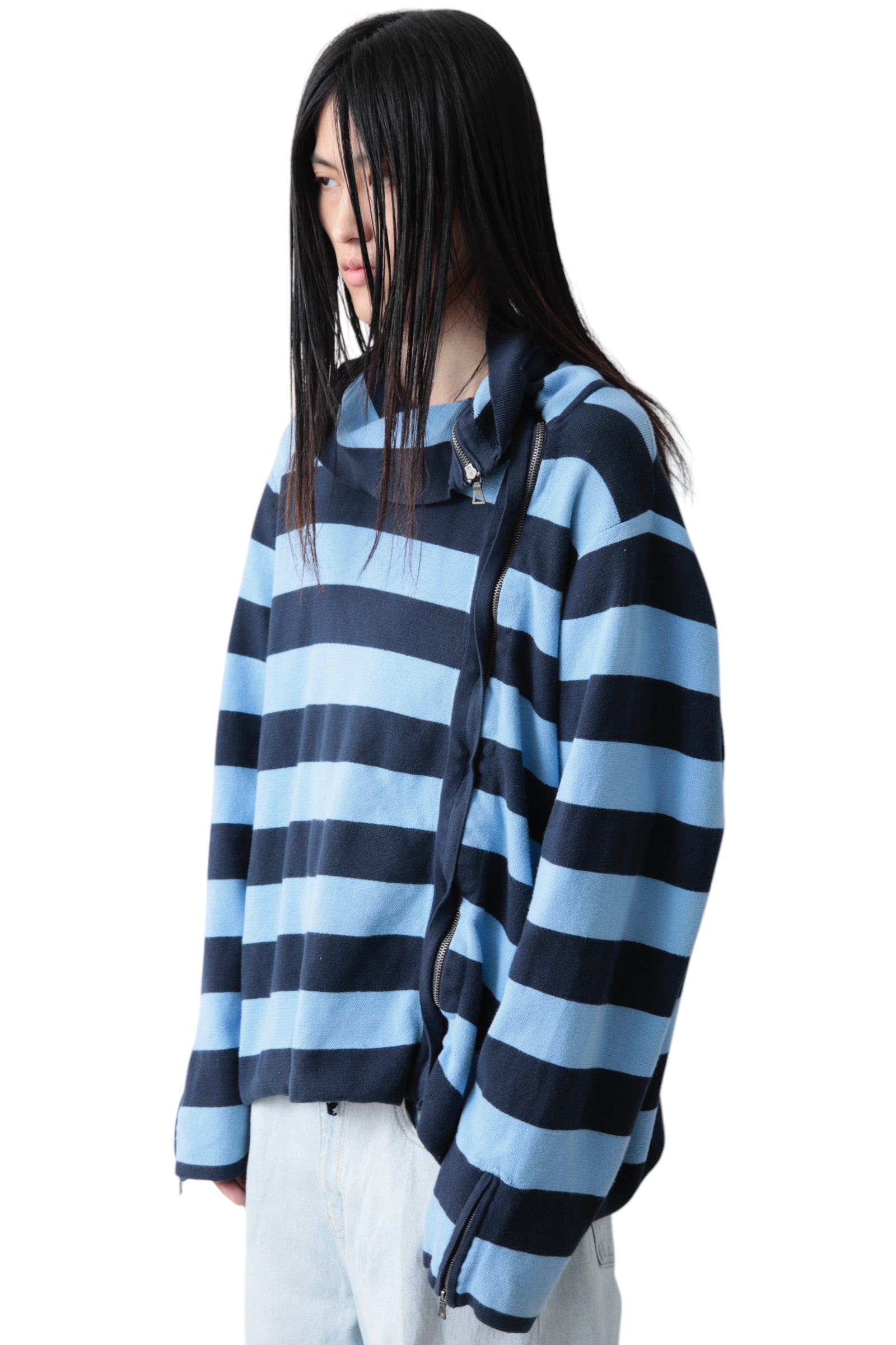 HIGH NECK ZIP UP BORDER SWEATER