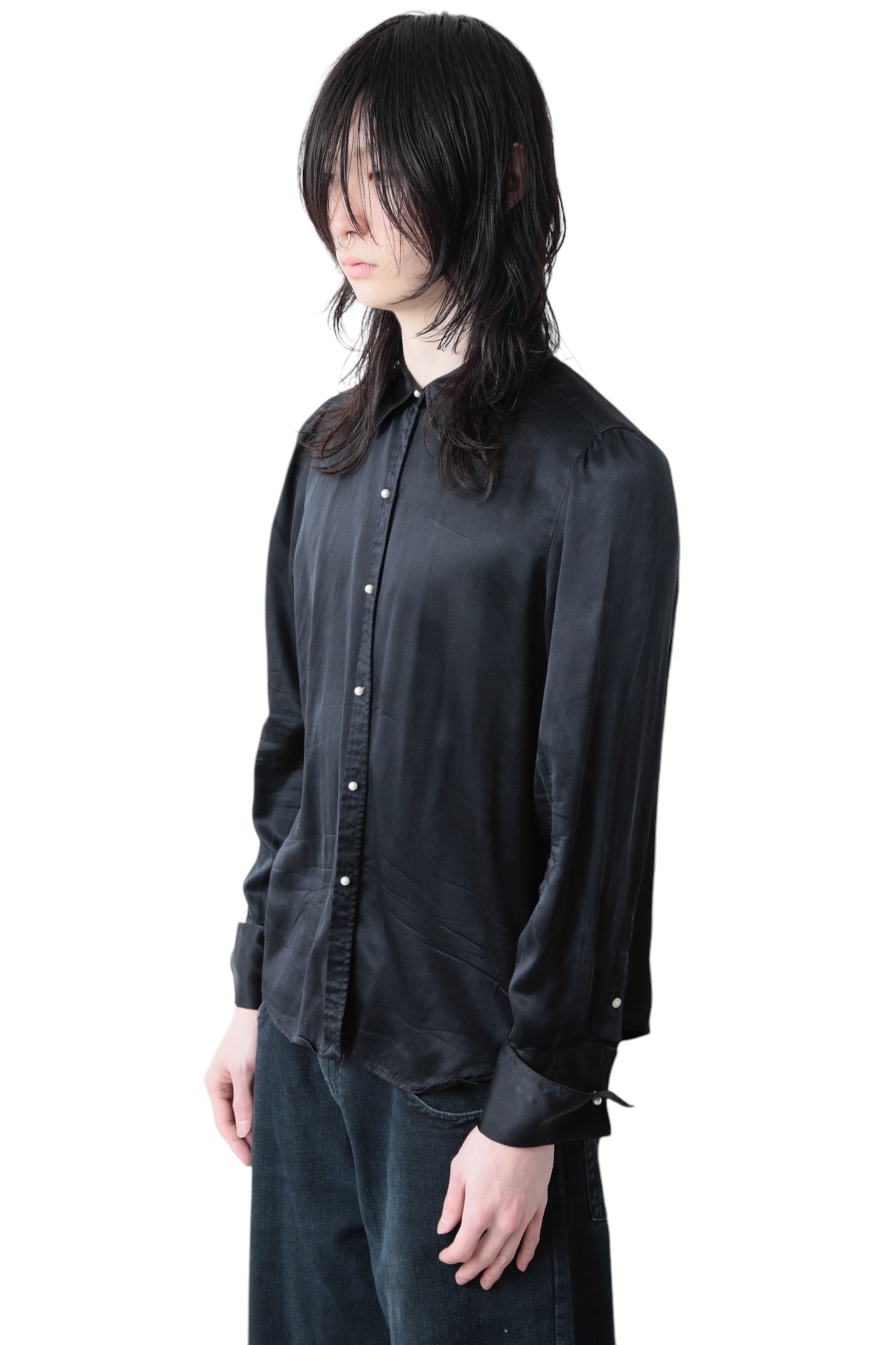 GLOSSY PEARL BUTTON SHIRT