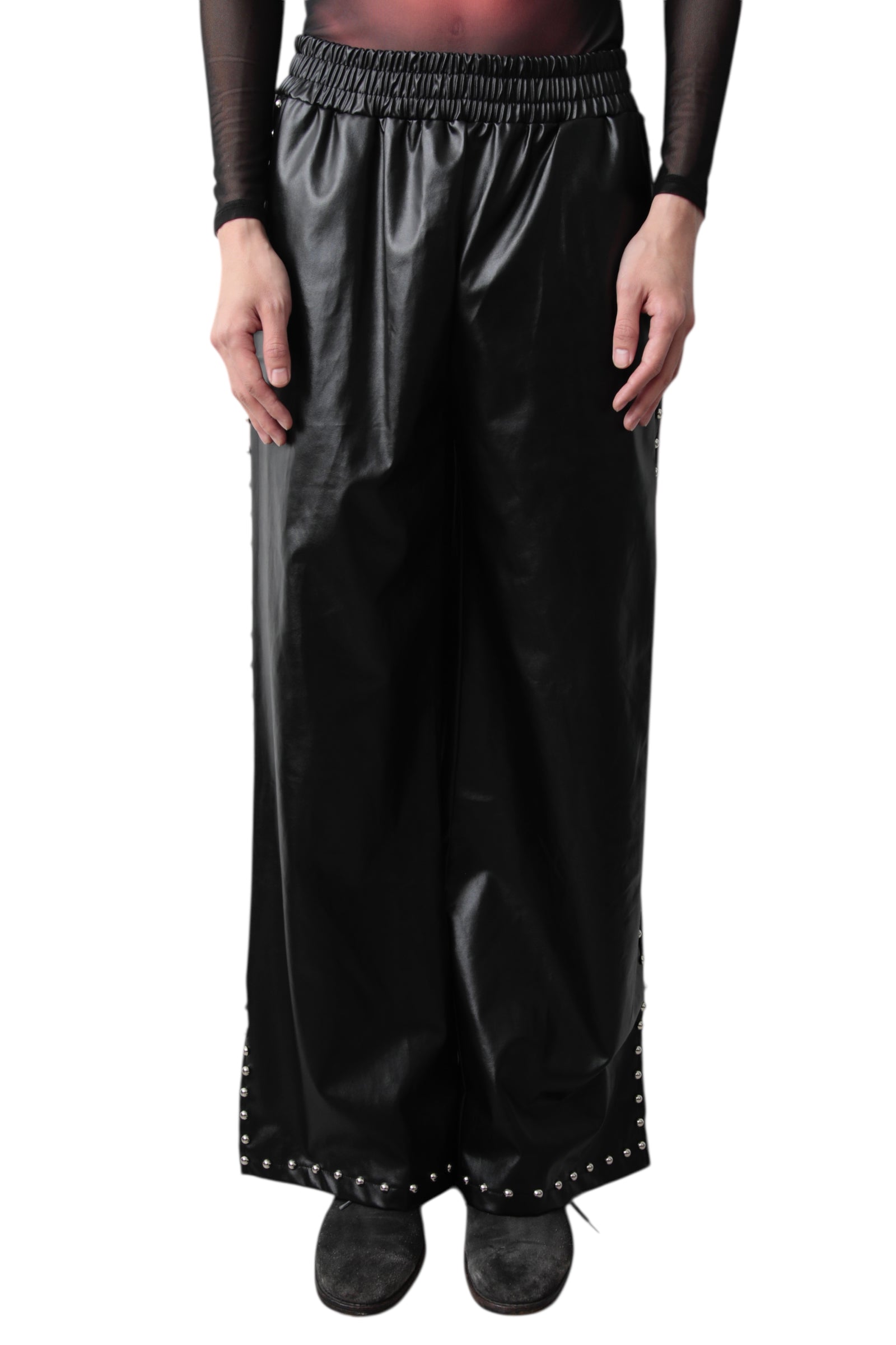 STUDDED GLOSSY WIDE EASY PANTS