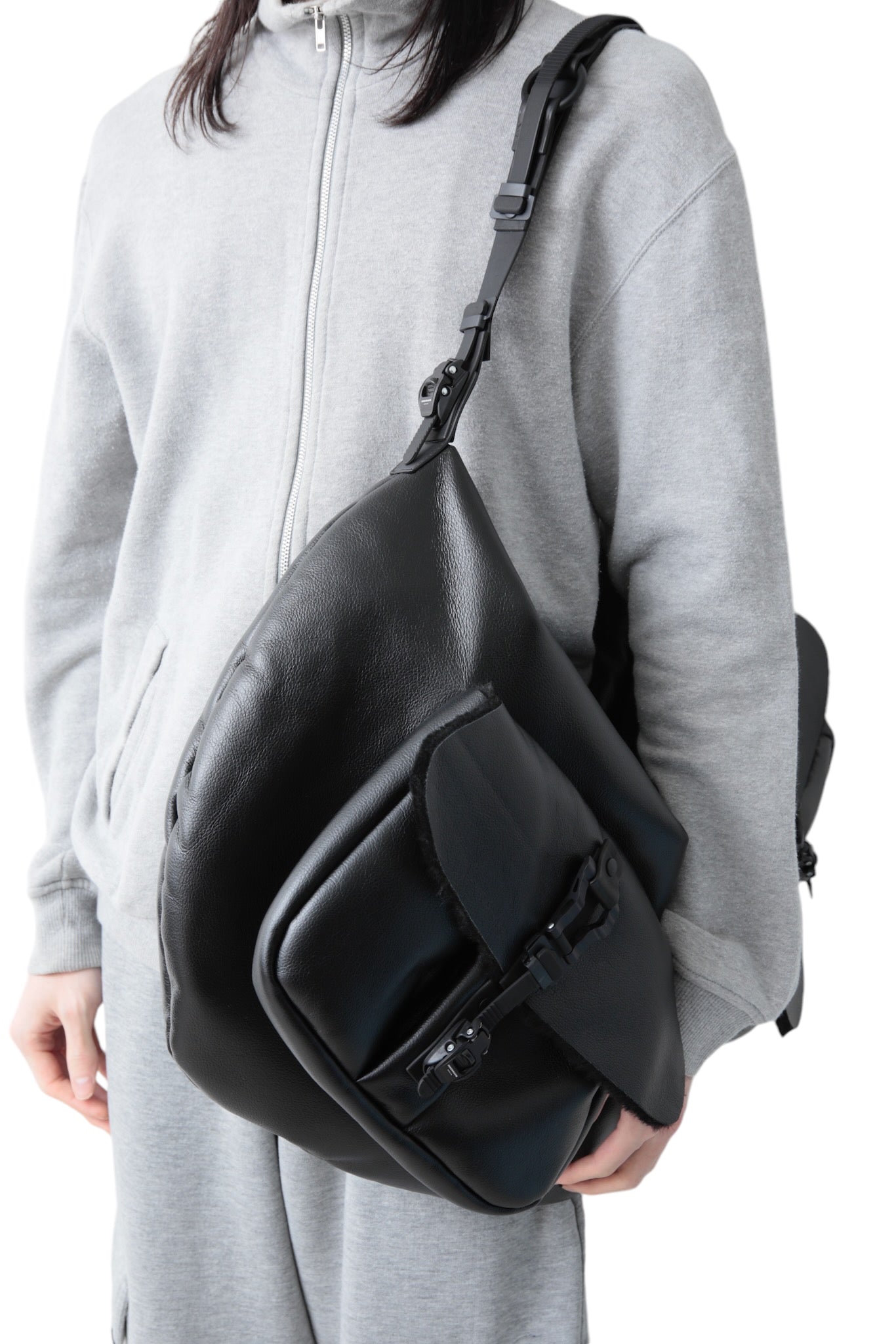 INNERRAUM XXL HALF MOON BAG