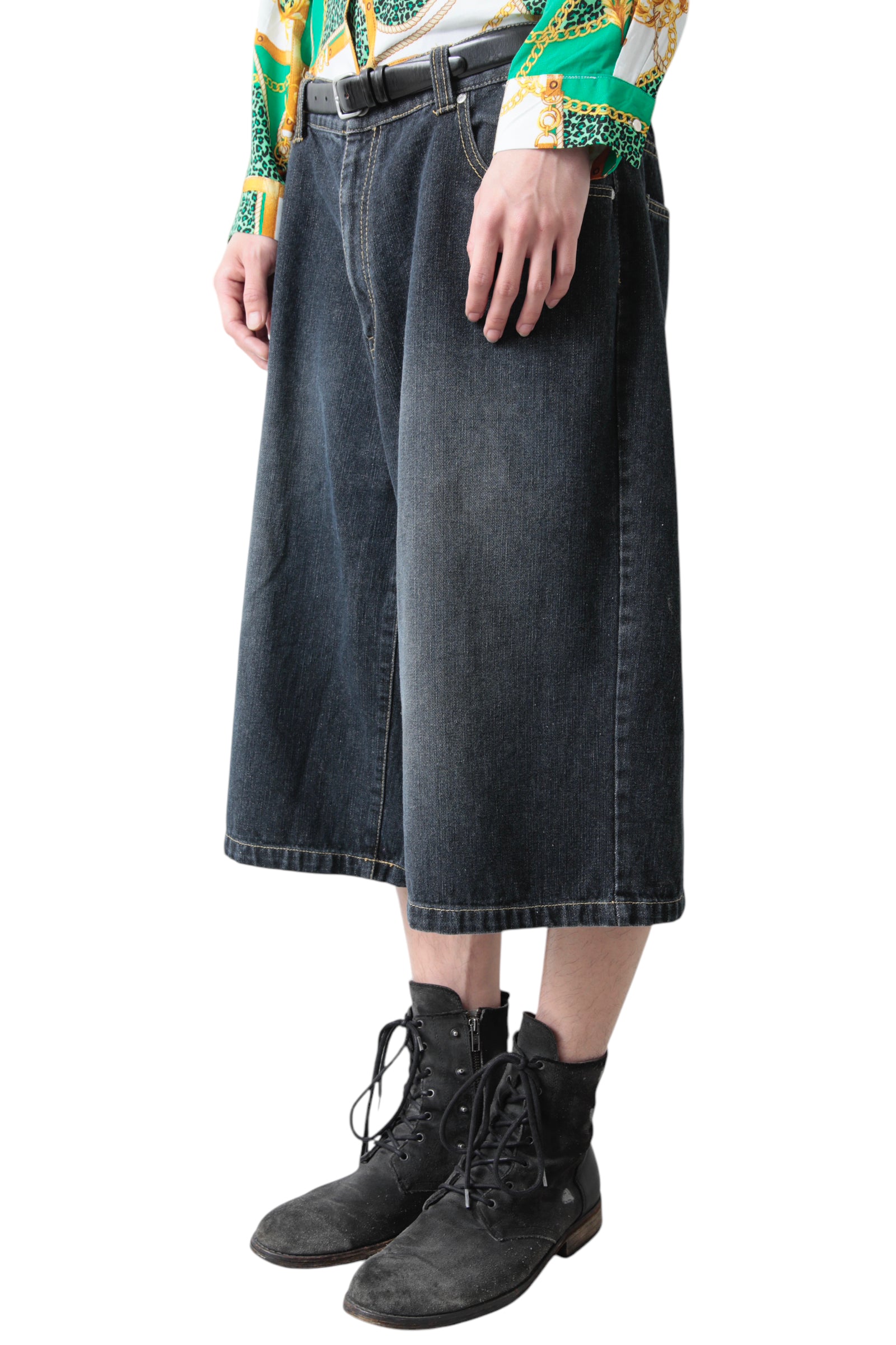 DARK NAVY BAGGY DENIM SHORT PANTS