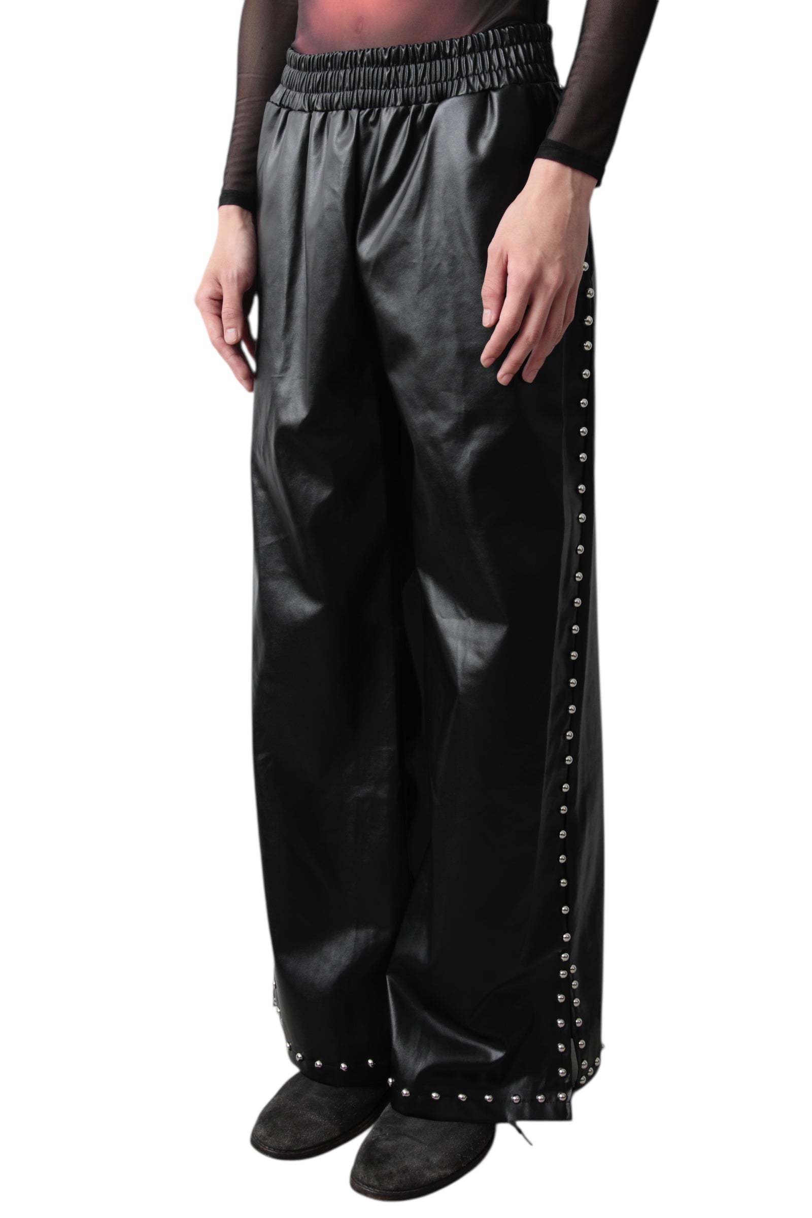 STUDDED GLOSSY WIDE EASY PANTS