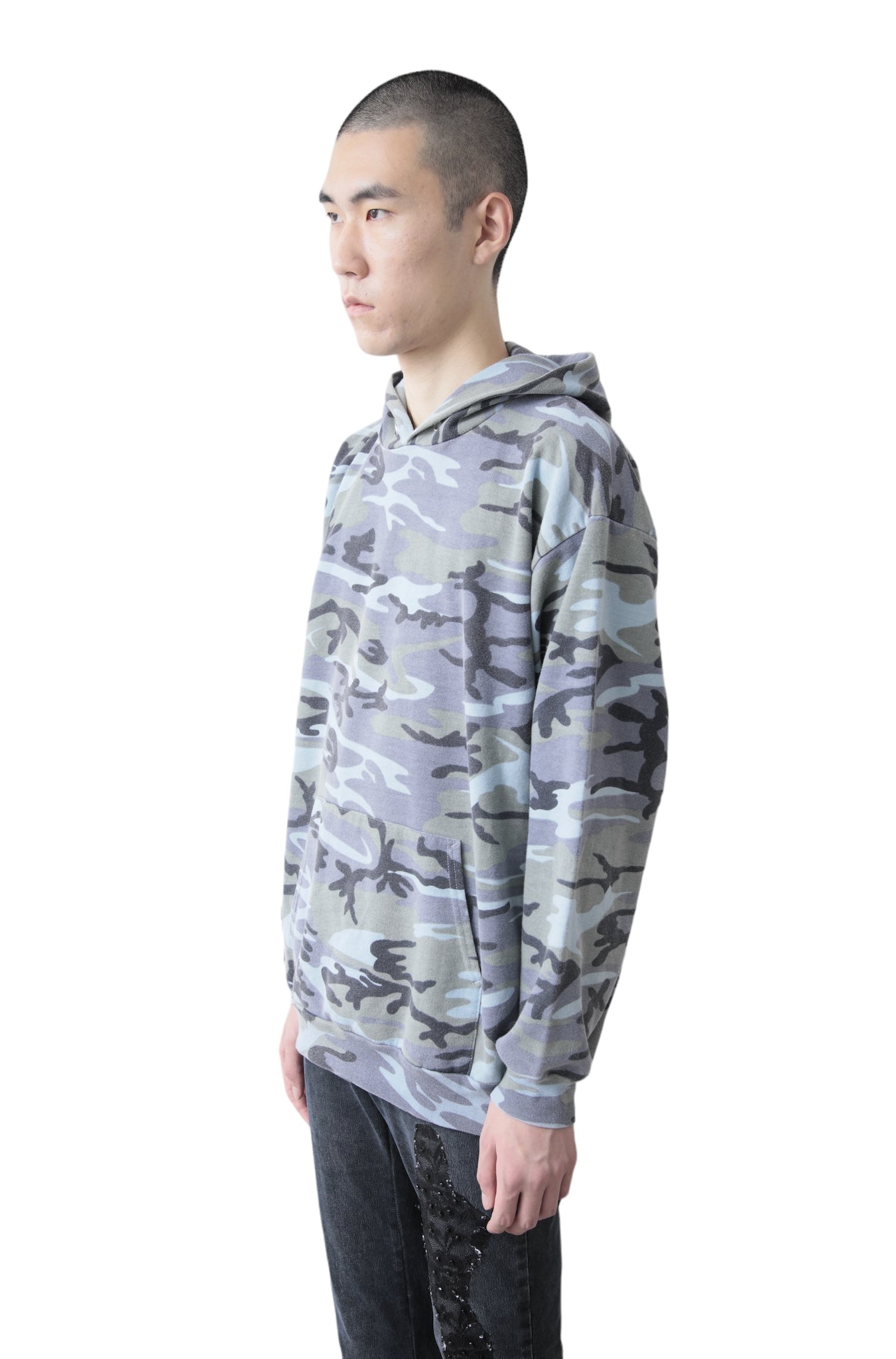 CAMO PULLOVER HOODIE