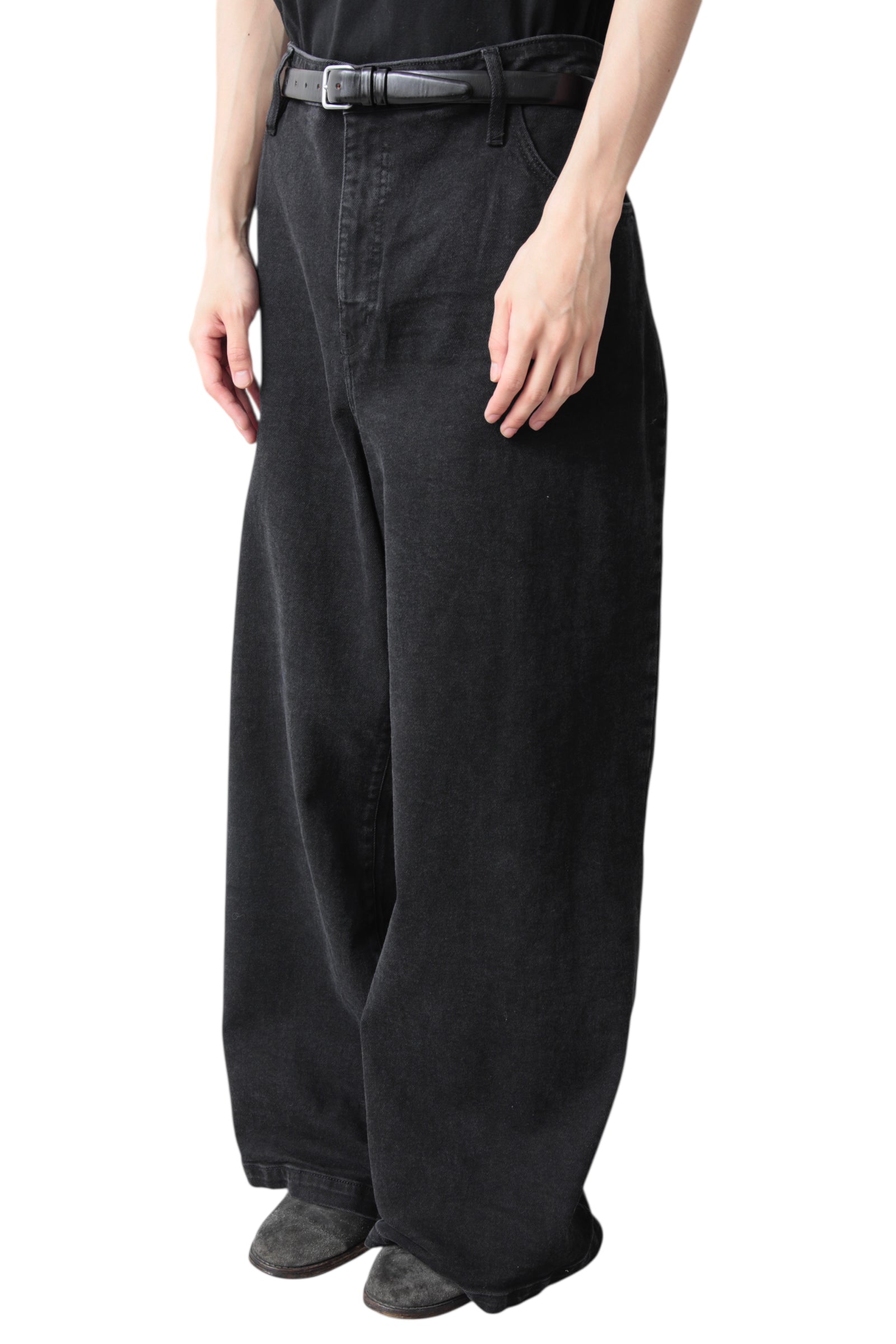 BLACK BAGGY DENIM PANTS