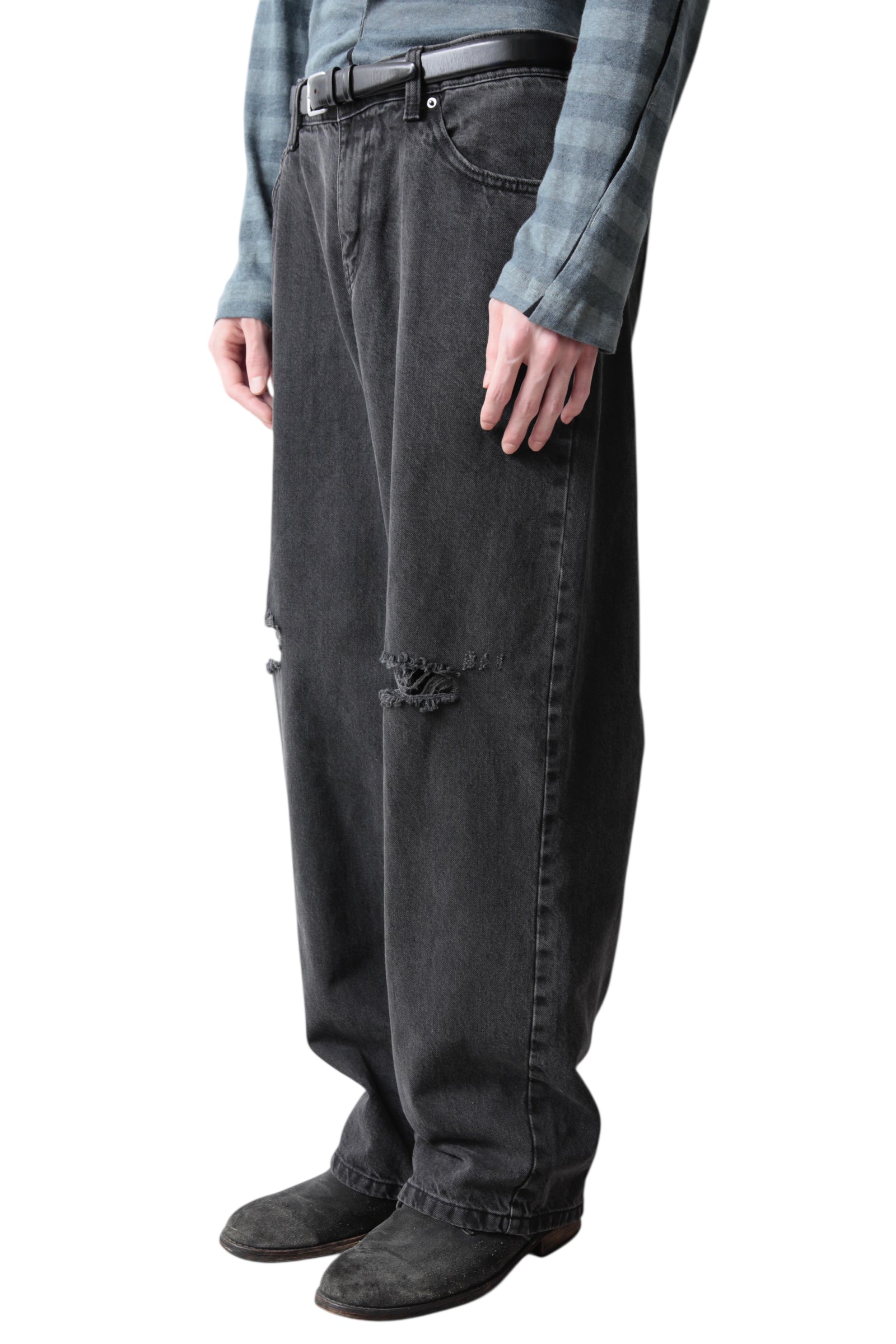 DAMAGED BLACK BAGGY DENIM PANTS