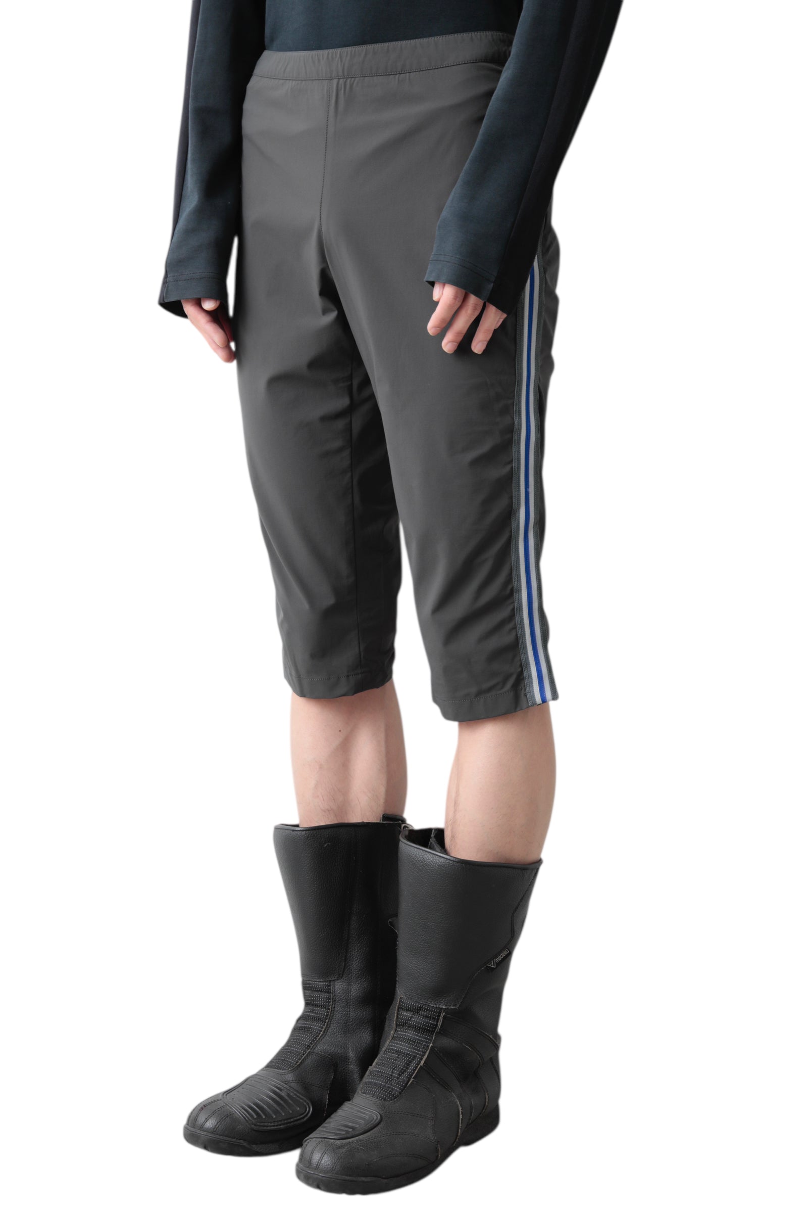 EARLY 2000S PRADA SPORT SIDE LINE CROPPED NYLON PANTS