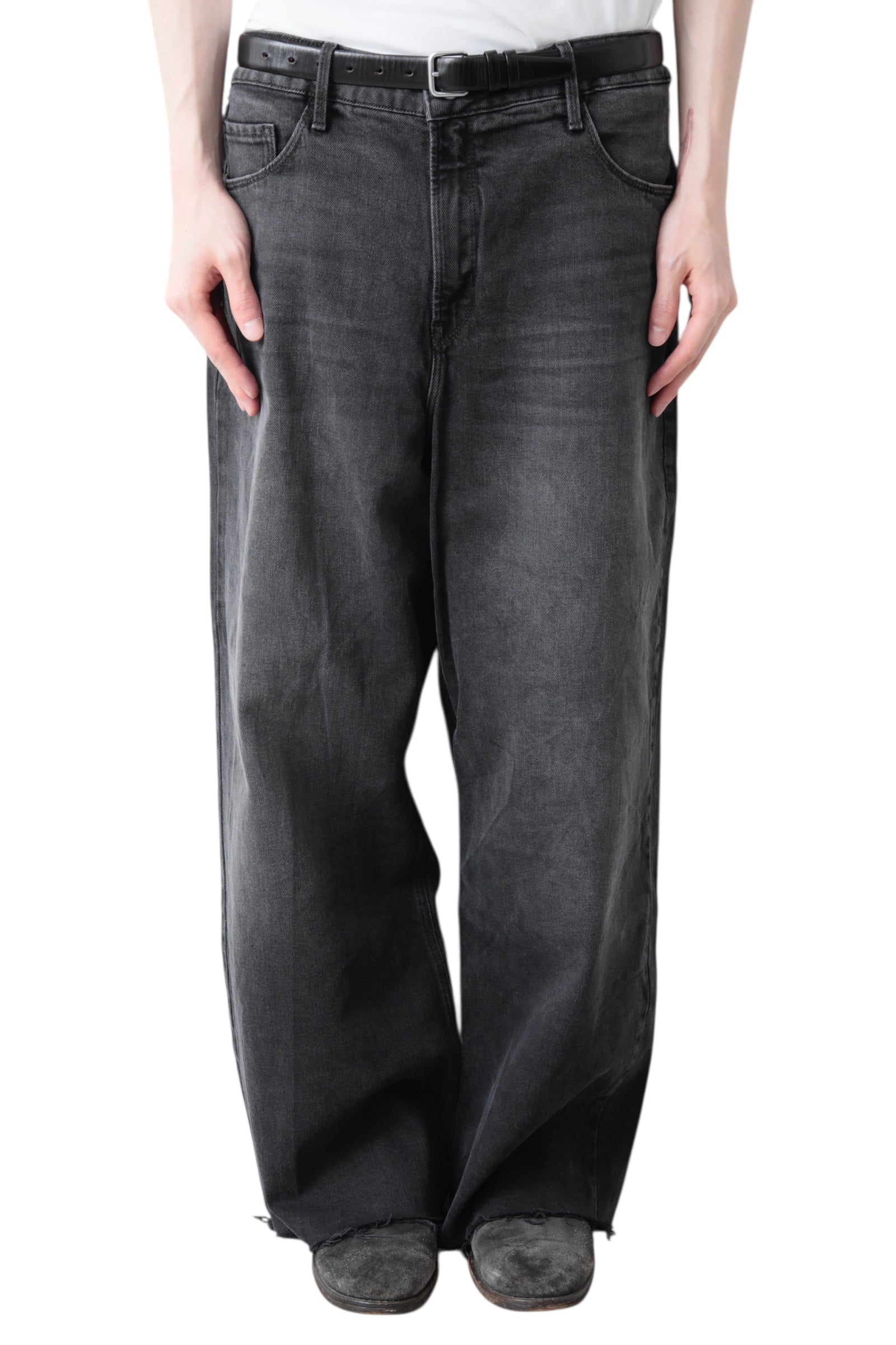 BLACK BAGGY DENIM PANTS