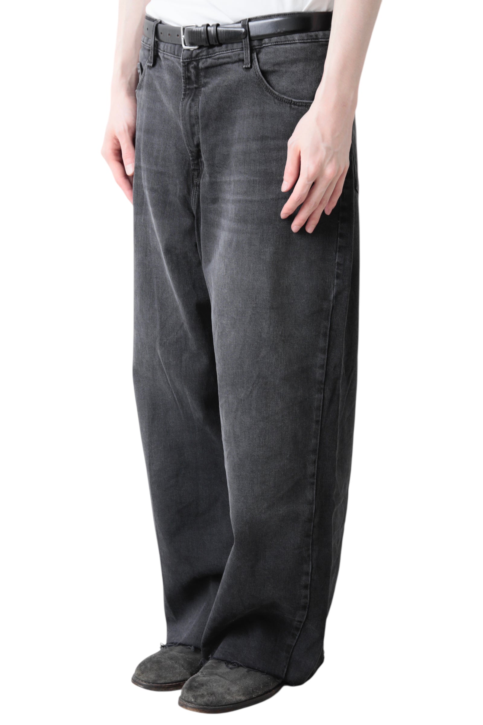 BLACK BAGGY DENIM PANTS