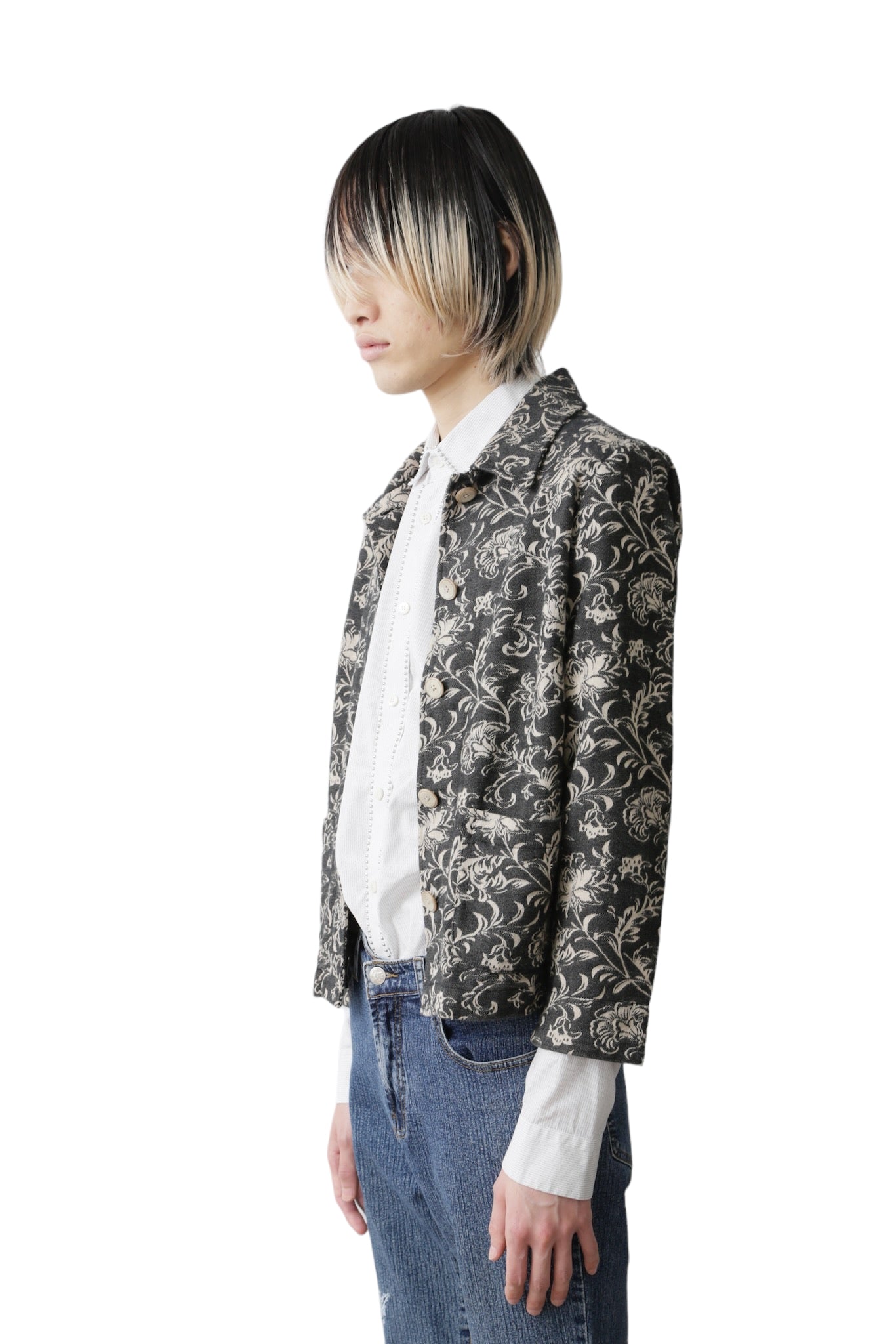 FLOWER JACQUARD BUTTON BLOUSON