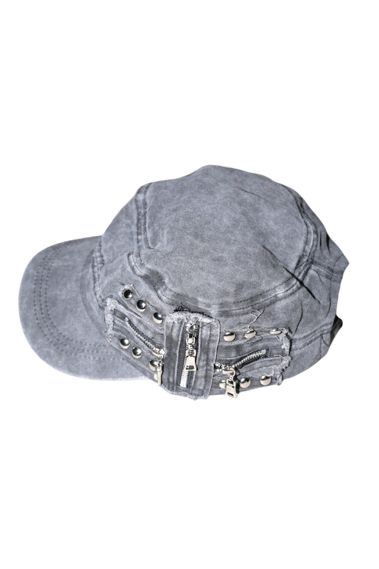 STUDDED ZIP FLAT CAP